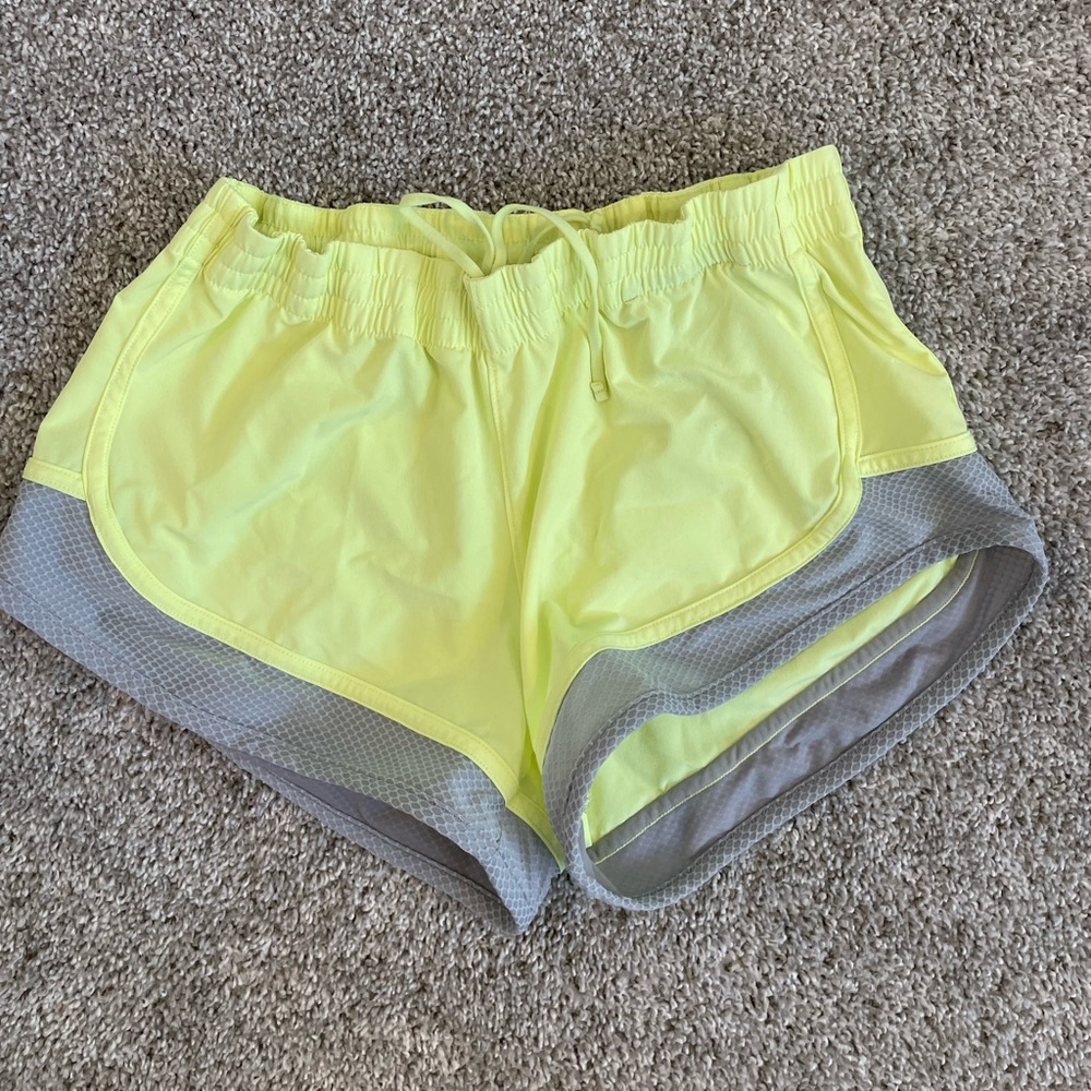 Lucy Athletic Shorts Lime Yellow/Green